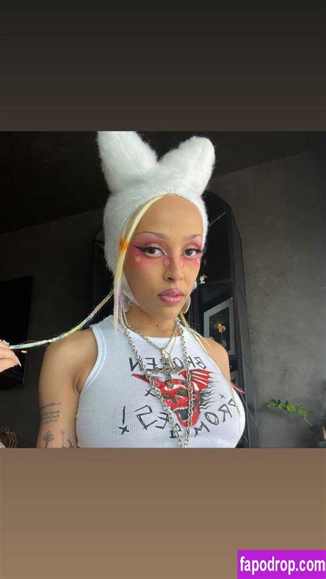 doja cat titty pics|Doja Cat Nude LEAKED Pics & Blowjob Porn Video